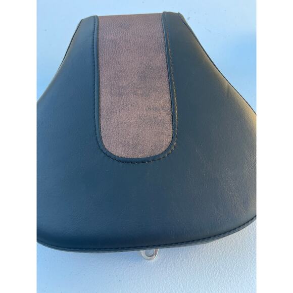 Harley Davidson 02  Heritage Softail FLSTCI Passenger Seat RDW-92/61-0067-NEW - Picture 3 of 5